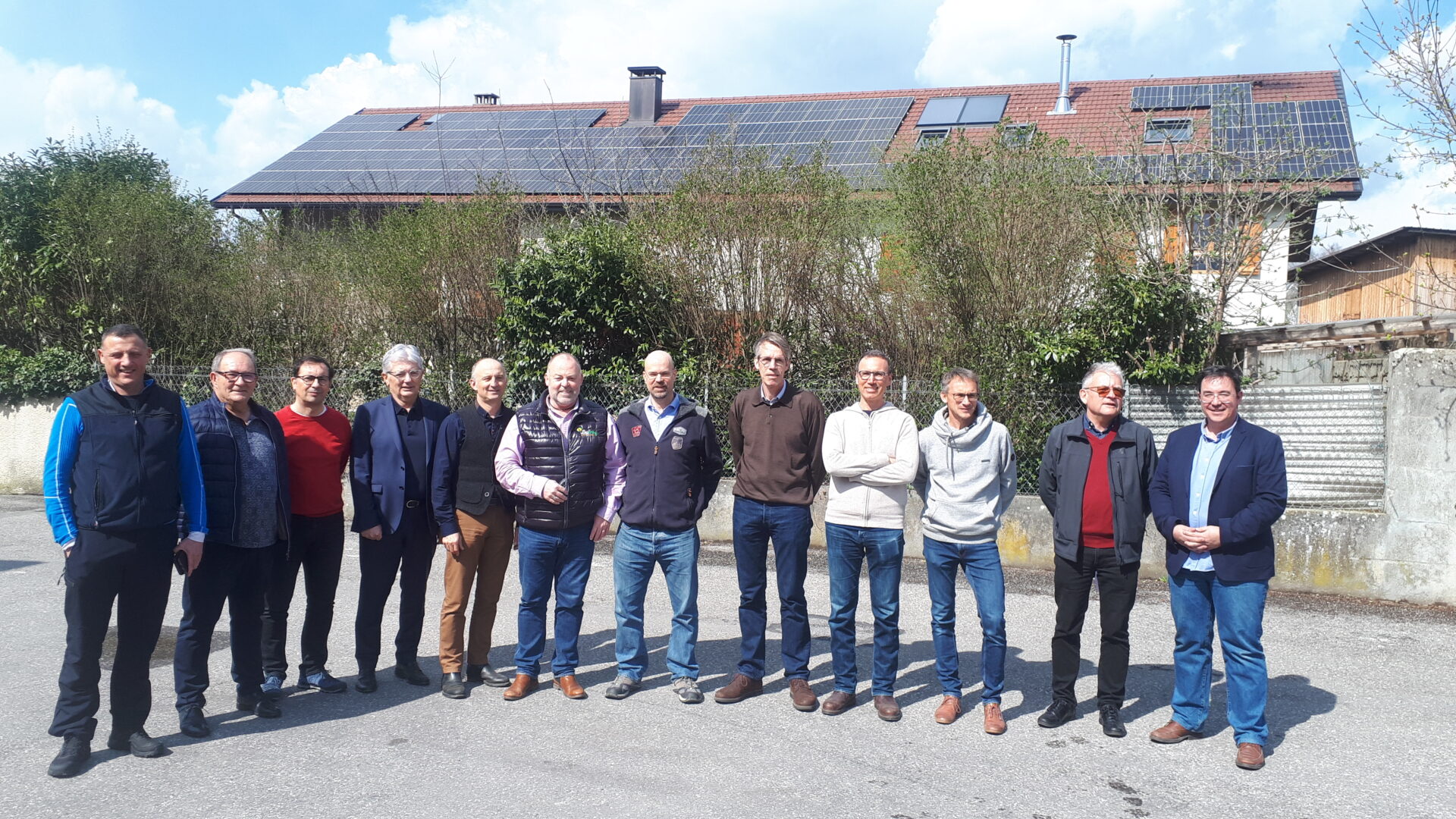 Toits des Cimes signe la « charte partenariale pour le développement des projets d’énergie renouvelable sur la Haute-Savoie » entre le Syane, Syan’EnR et les centrales villageoises du département